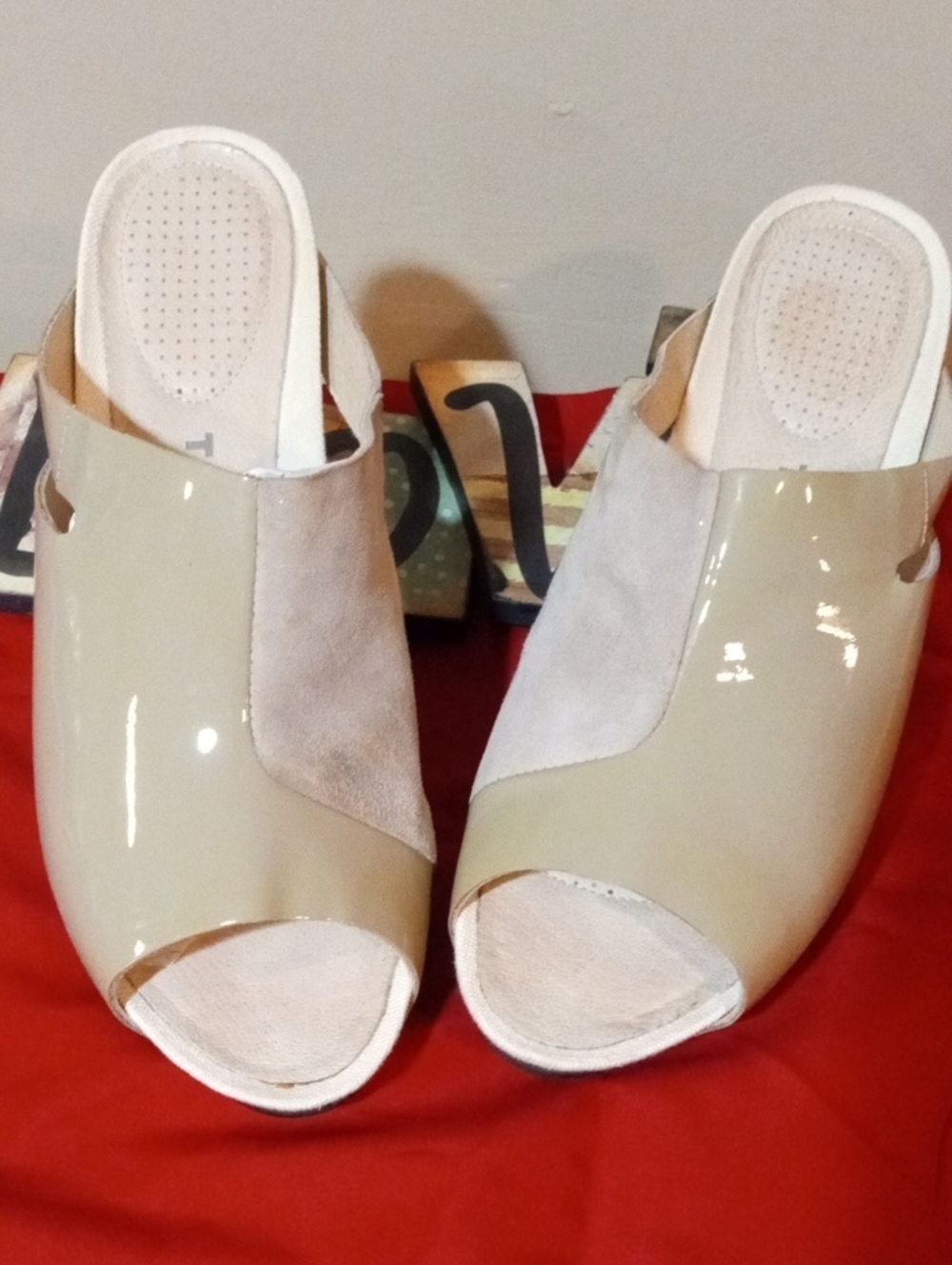 Beige/Olive Patent & Suede Open-Toe Women’s Slide Heels
